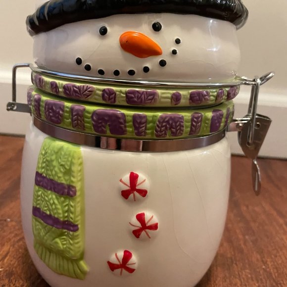 SWISS MISS Hot Cocoa Ceramic Snowman Christmas Canister - Picture 5 of 9